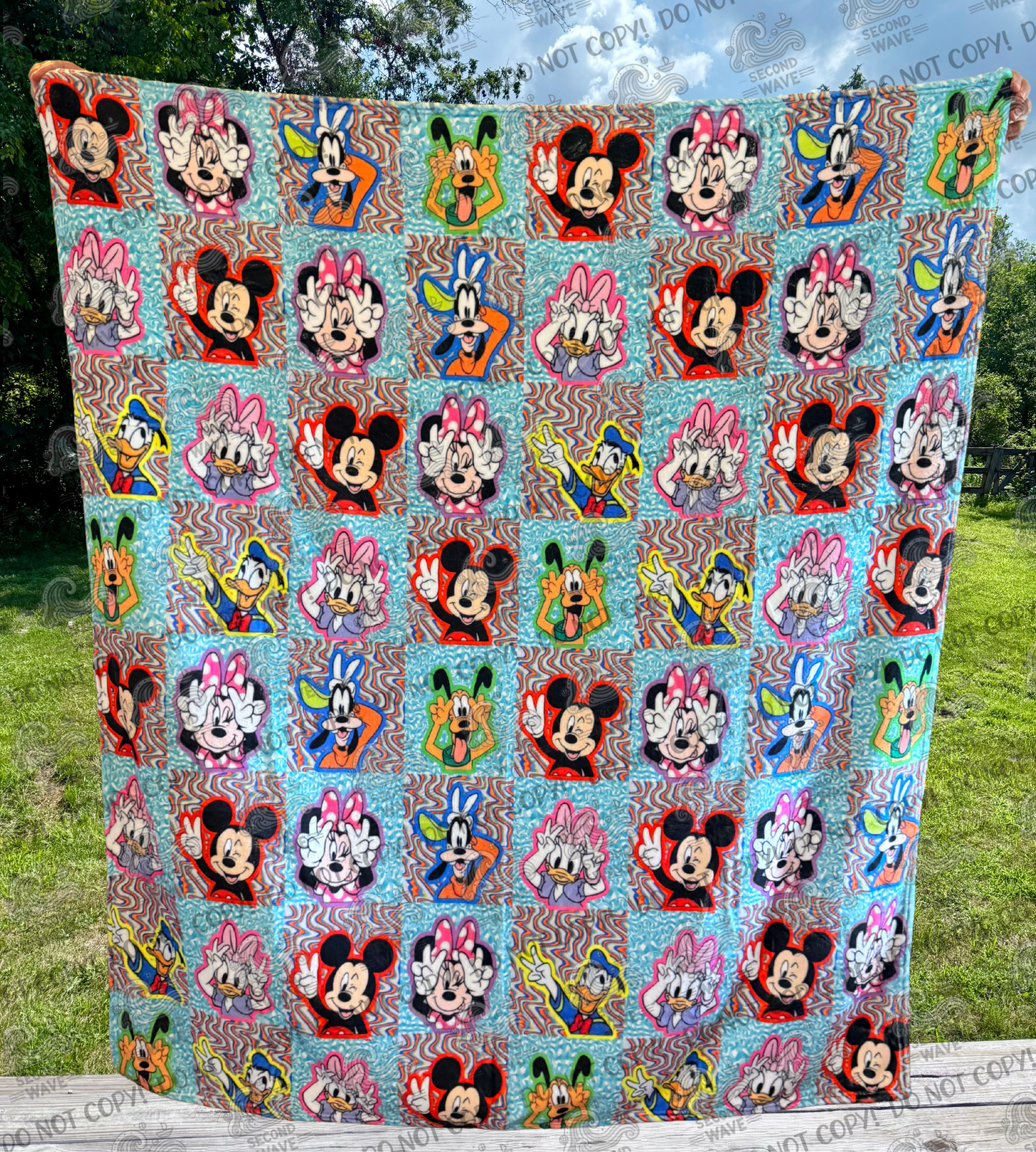 Mickey and Friends Checkered 50x60 Inch Blanket