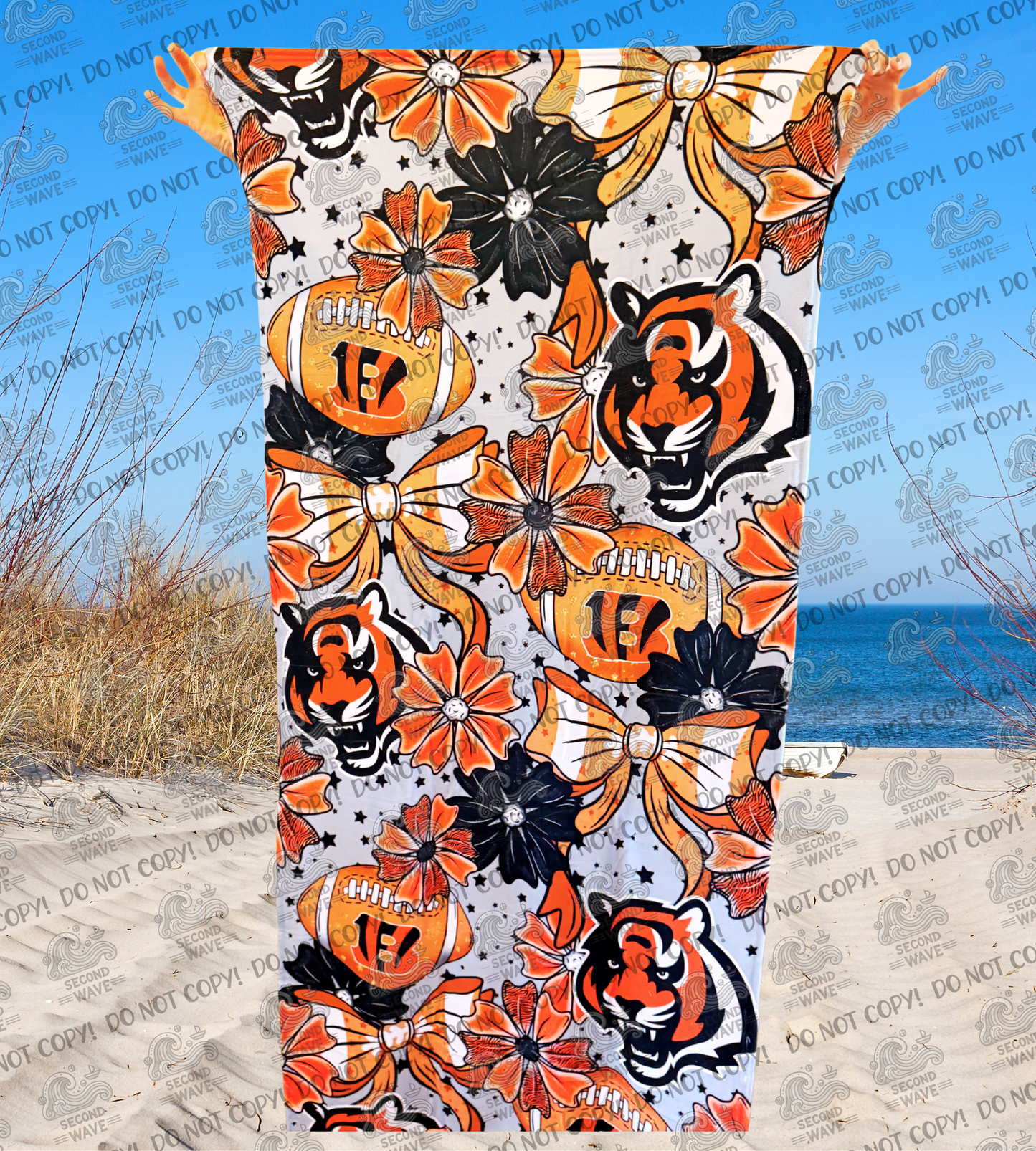 Cincy Football Bows Beach Towel